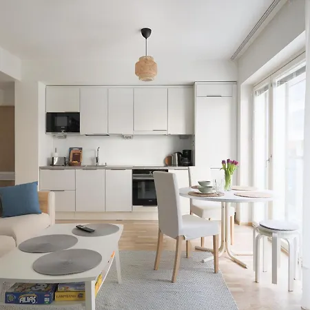 Fredika, Modern 1br,tripla Pasila Prime Location, Gym, Parking, Train Station Near Ελσίνκι