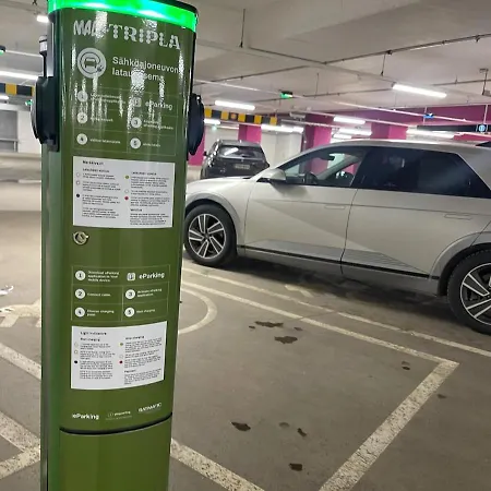 Fredika, Modern 1br,tripla Pasila Prime Location, Gym, Parking, Train Station Near *