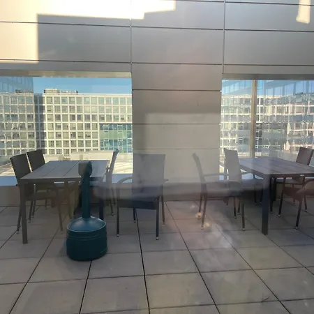 Apartamento Fredika, Modern 1br,tripla Pasila Prime Location, Gym, Parking, Train Station Near Helsínquia