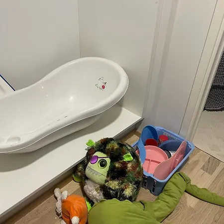 Huoneisto Fredika, Modern 1br,tripla Pasila Prime Location, Gym, Parking, Train Station Near